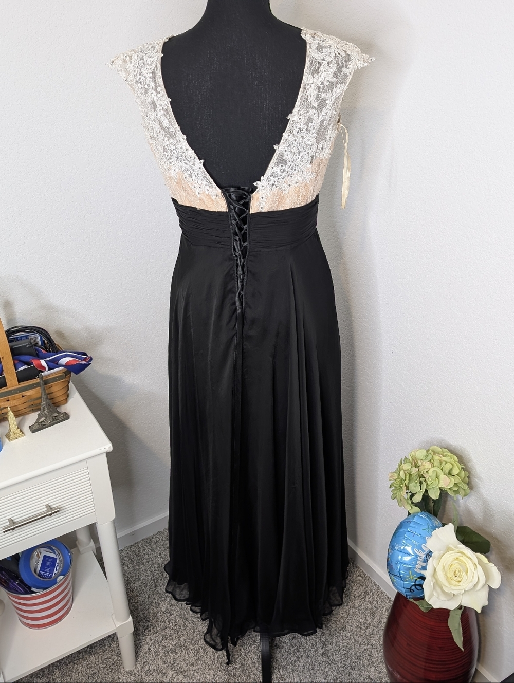 Mac Duggal Black and Cream Formal Gown - Picture 5 of 6